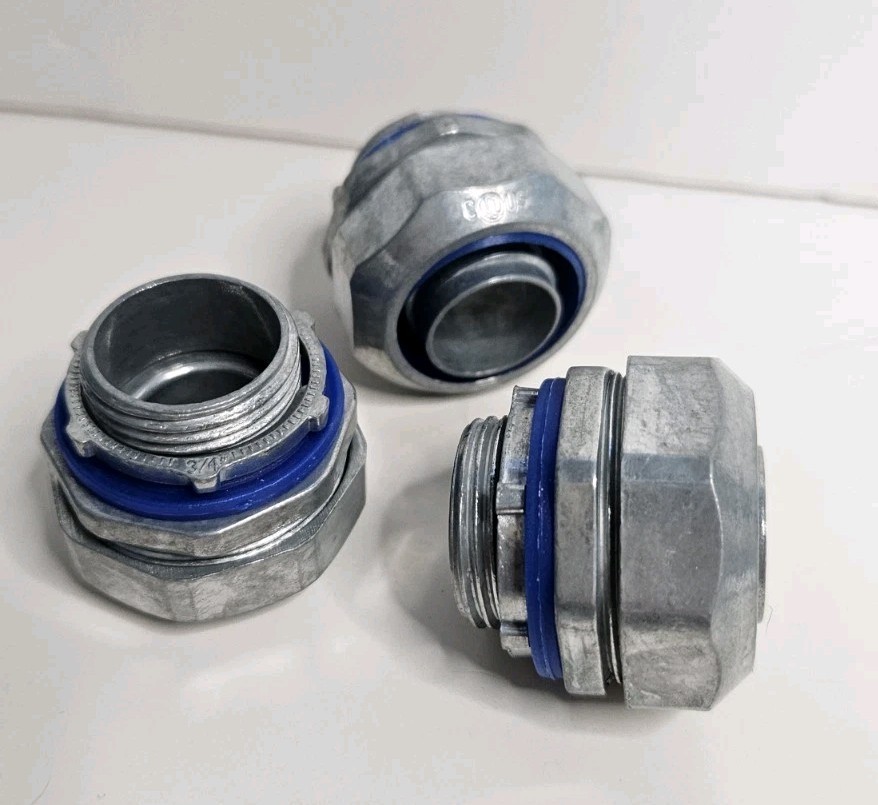 New Lot Qty 3 insulated Metal Connector  3/4"