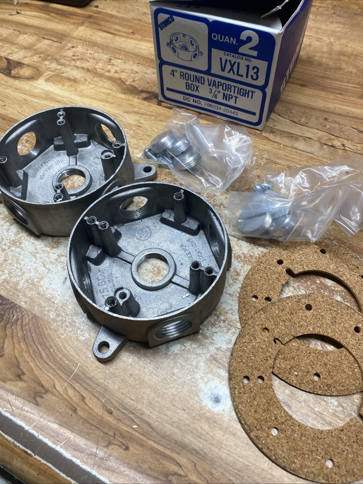 2 Stonco VXL13, 4" Round, 3/4", Ceiling/Wall, Fixture Mounting Electrical Box