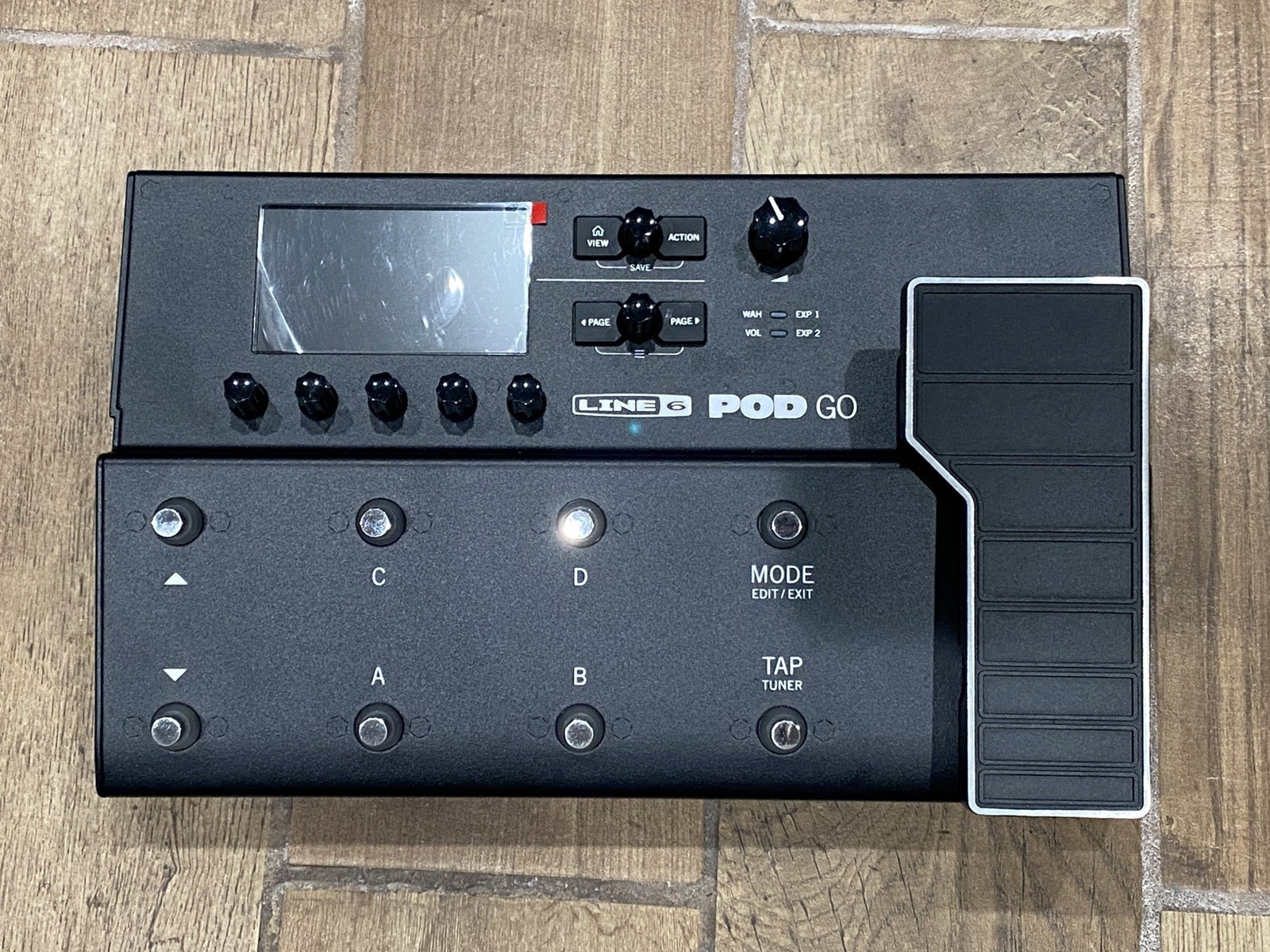 Line 6 POD Go Guitar Multi-Effects Pedal (With Power adapter)