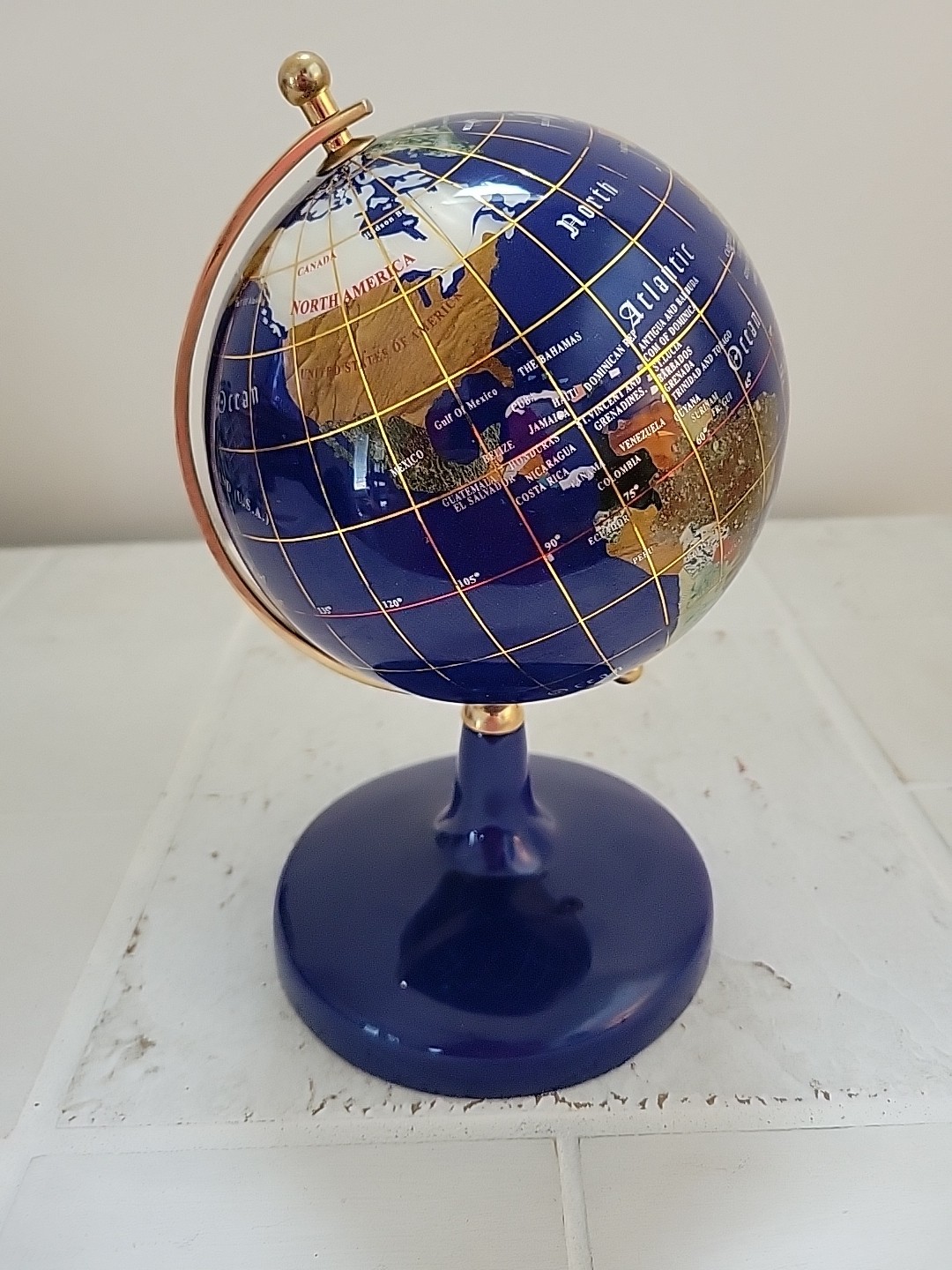 Blue Lapis world globe. Semi precious gems. EUC. Nice piece. See pics.