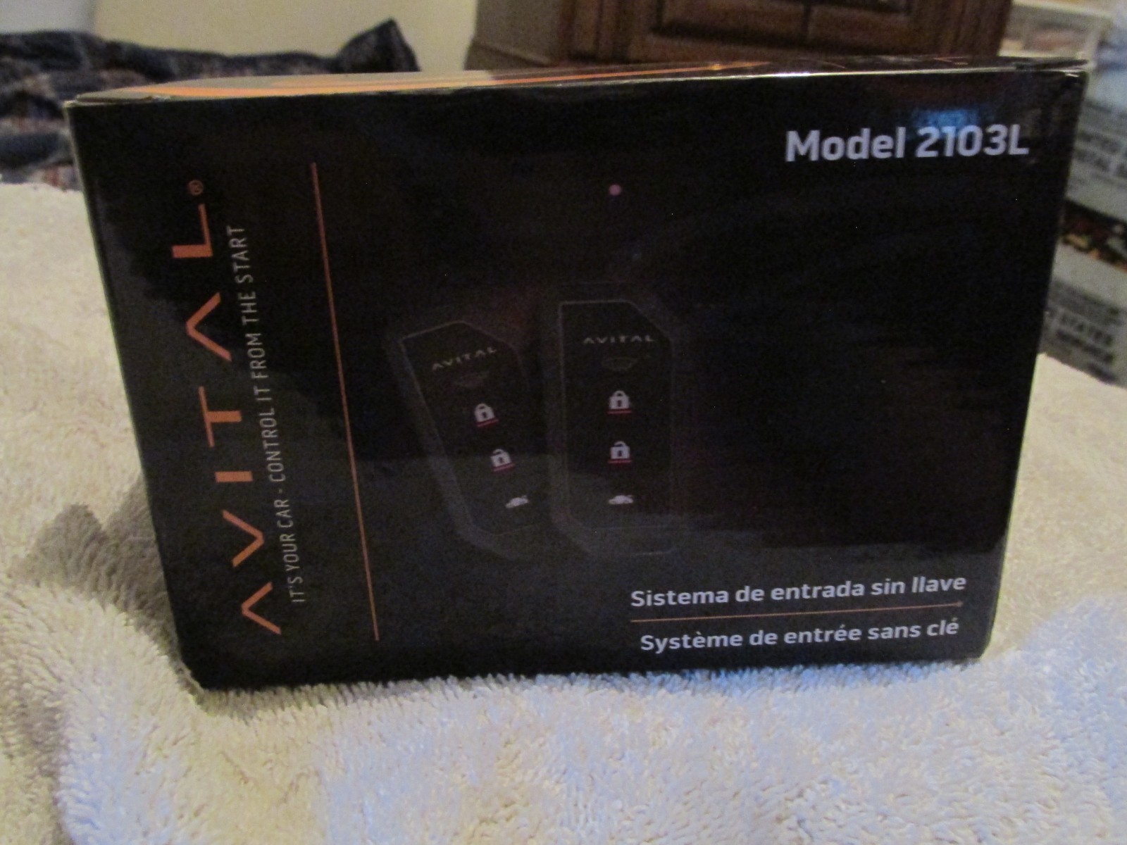 AVITAL 2103L / 1-WAY KEYLESS ENTRY SYSTEM  W/ (2) 4-BUTTON REMOTES   **NEW**