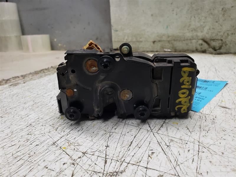 G6 2006 Keys/Latches/Locks 1027001