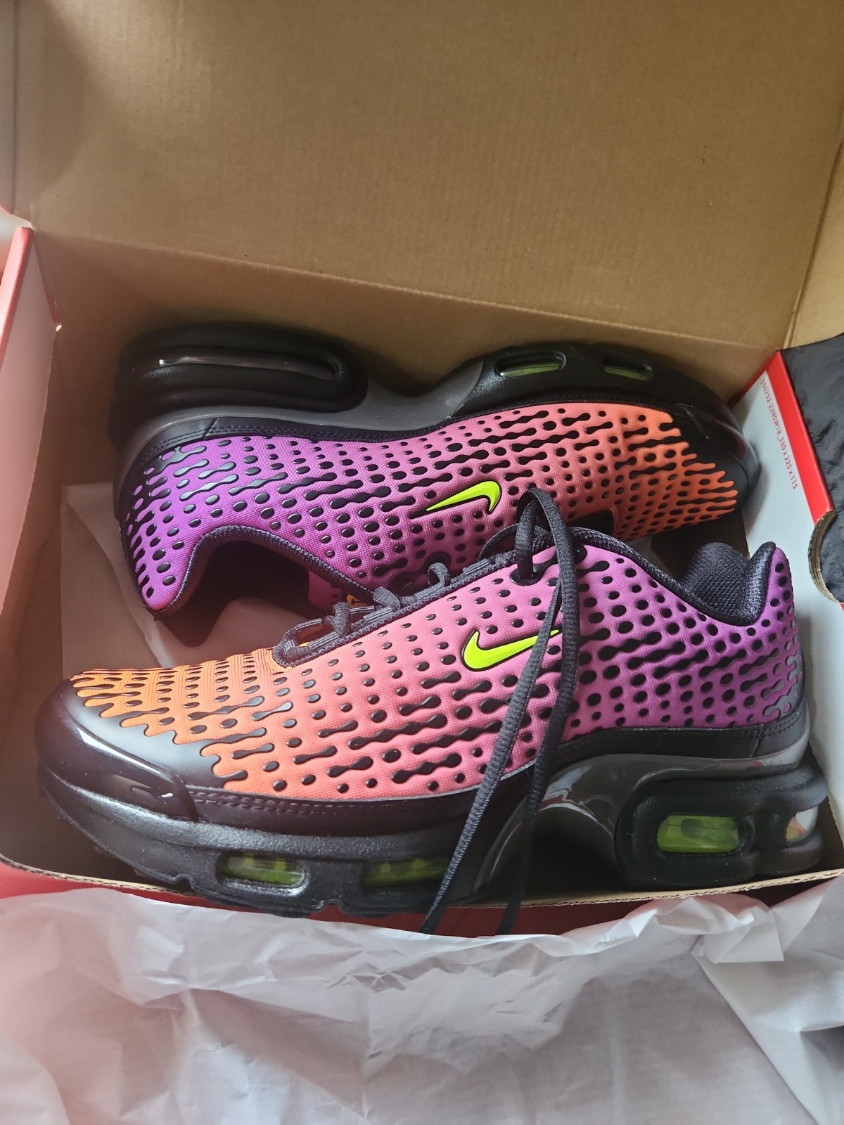 Nike Air Max Plus VII Orange Black Cactus Flower Sneakers HQ2197-800  Size M10