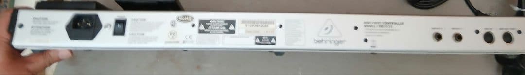 BEHRINGER FCB1010 MIDI Foot Controller