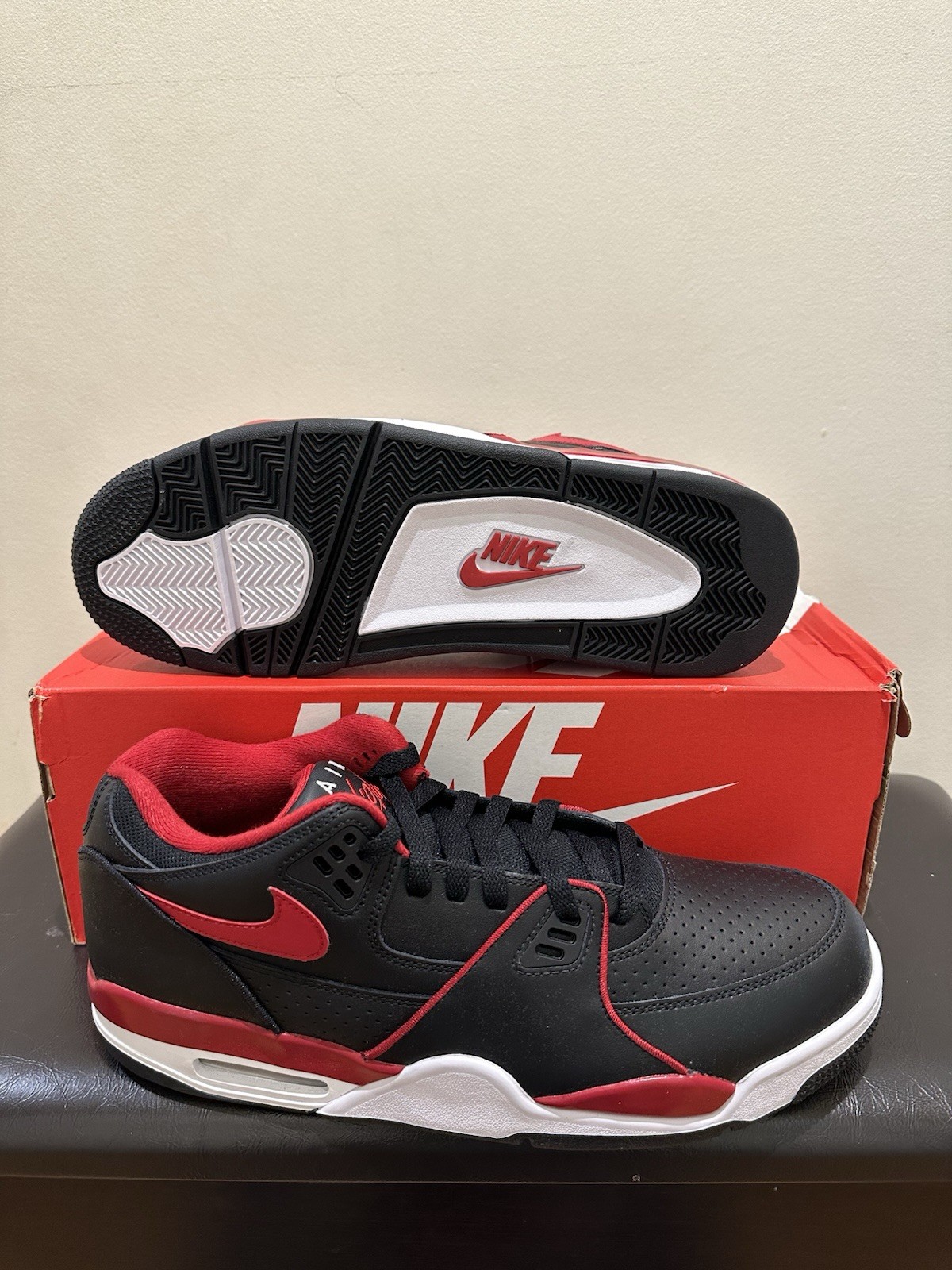NIB Men Nike Air Flight 89 Low Bred FZ3045-001 Black/Gym Red/White