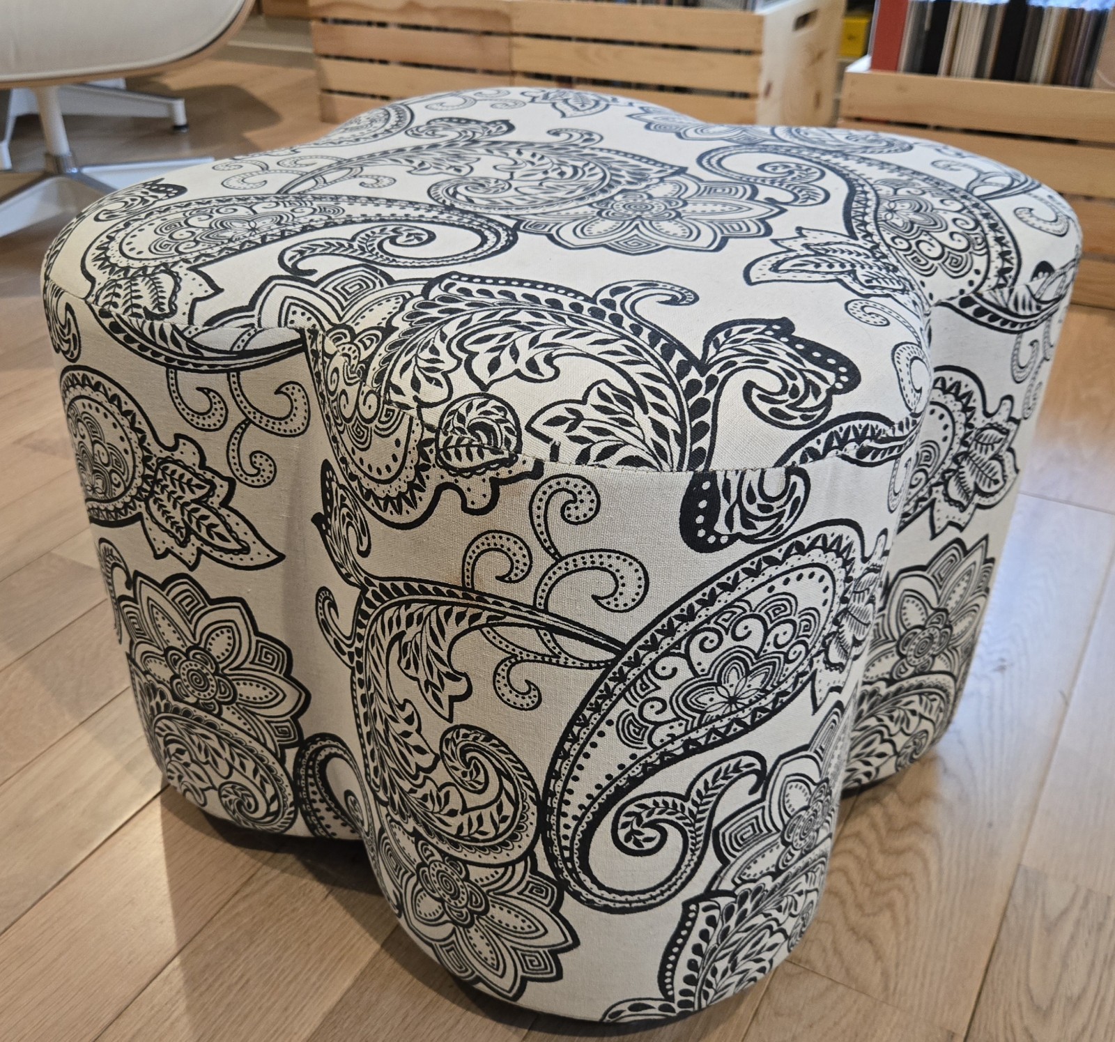 Paisley Pattern Flower-Shaped Ottoman Beige Black Fabric Upholstered Footstool