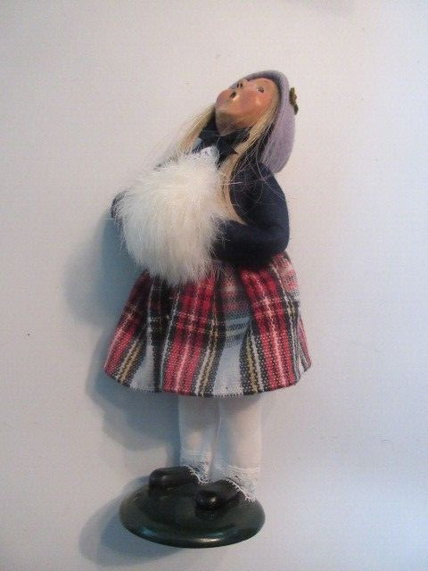 1994 Byers Choice Caroler