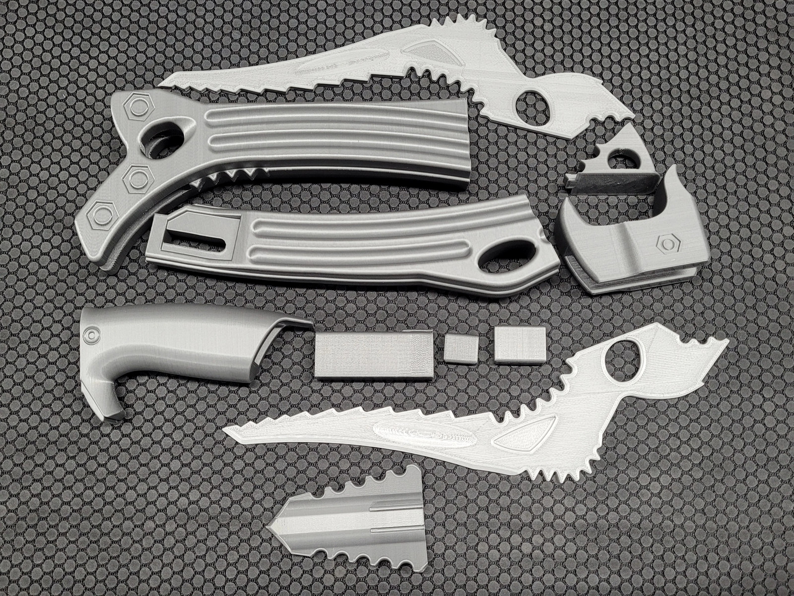 Tomb Raider - Tarkov Inspired Ice Axe Replica - Kit