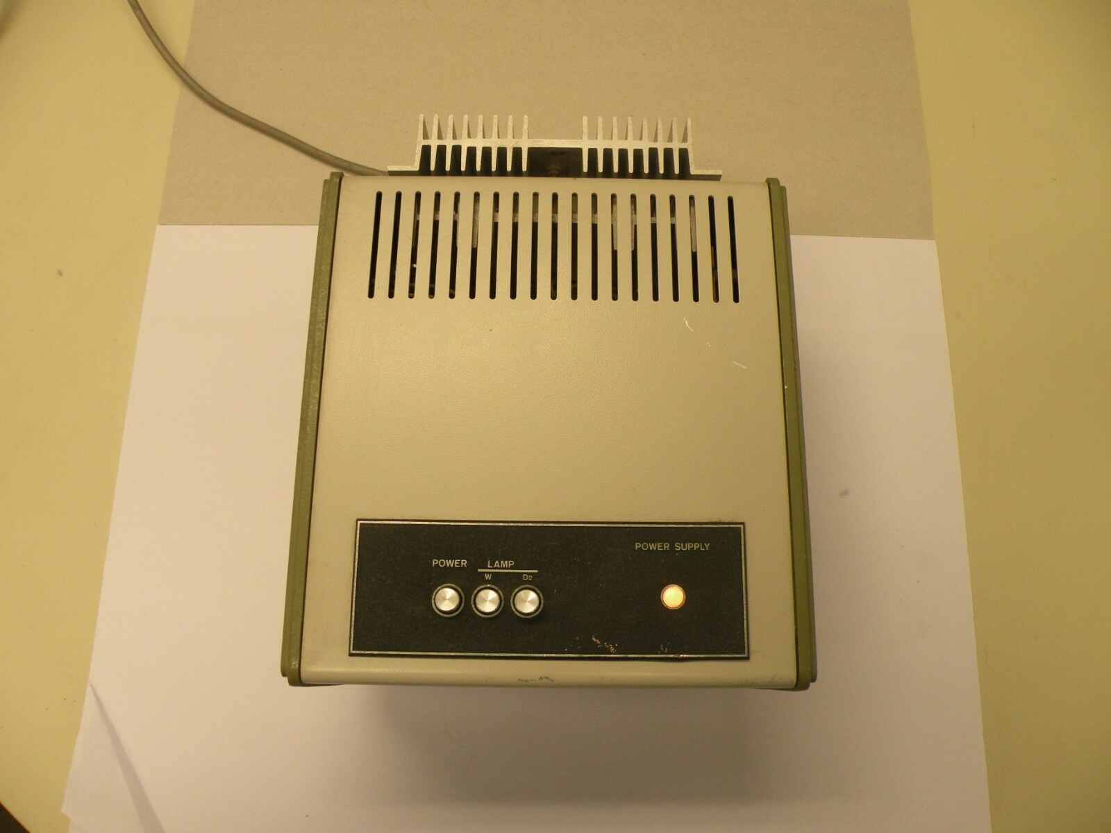 HITACHI 100-0102 LAB POWER SUPPLY