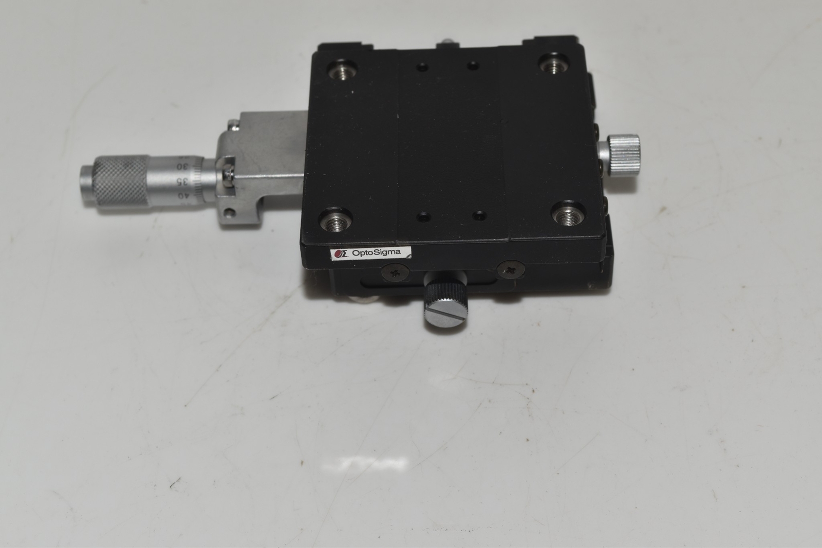 *JM* OPTOSIGMA OPTICAL STAGE (FMB69)