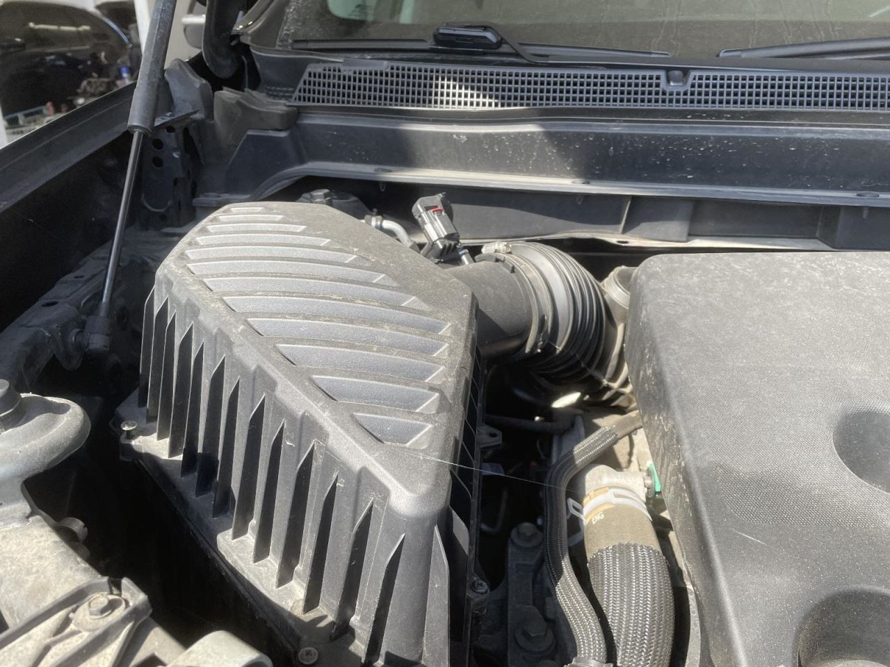 TRAVERSE 2019 Air Shutter 1061607