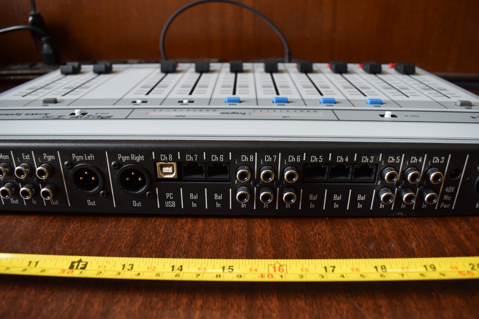 Arrakis Systems ARC-8 Mixing Board Model# ARR1404233 USED