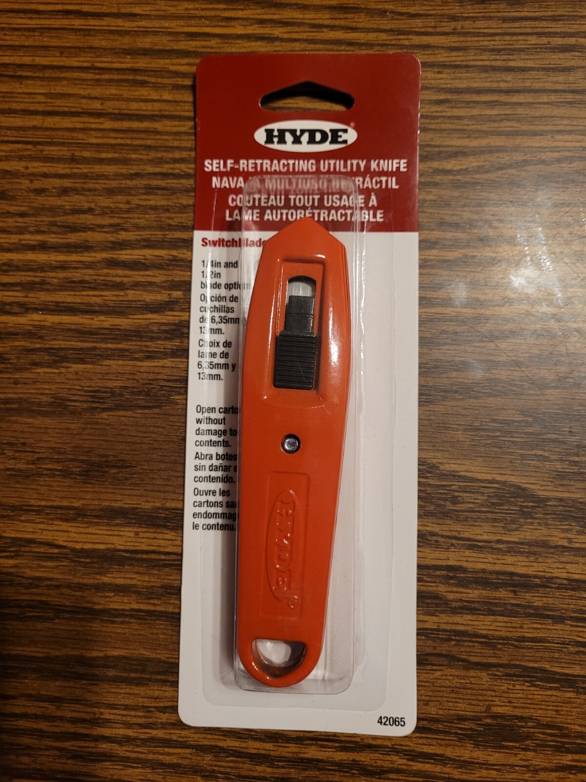 Utility Knife,Self-Retracting by HYDE TOOLS 42065