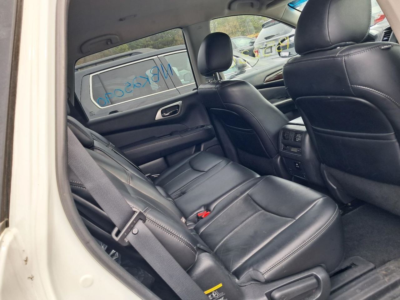 PATHFINDR 2015 Glove Box 4883759