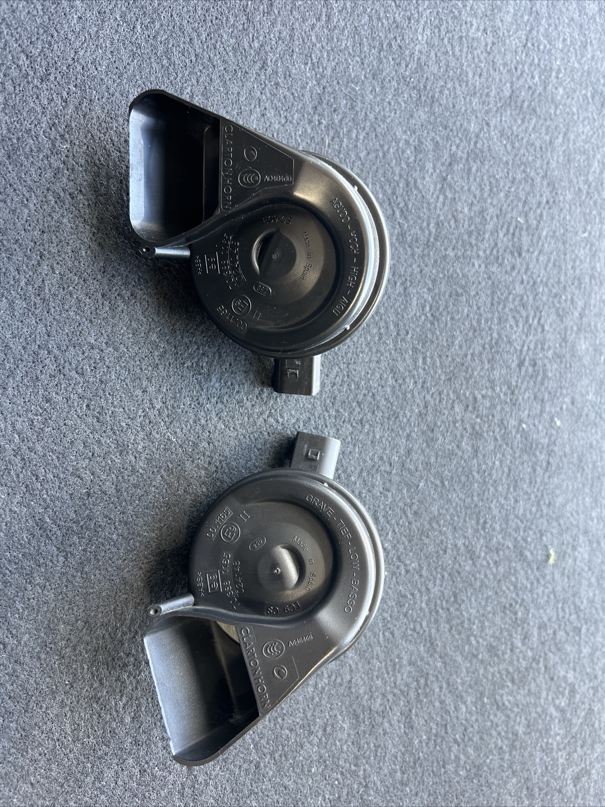 2009-2016 AUDI A4 S4 A5 S5 LEFT &RIGHT HORN HIGH TONE FREQUENCY OEM 8T0951223