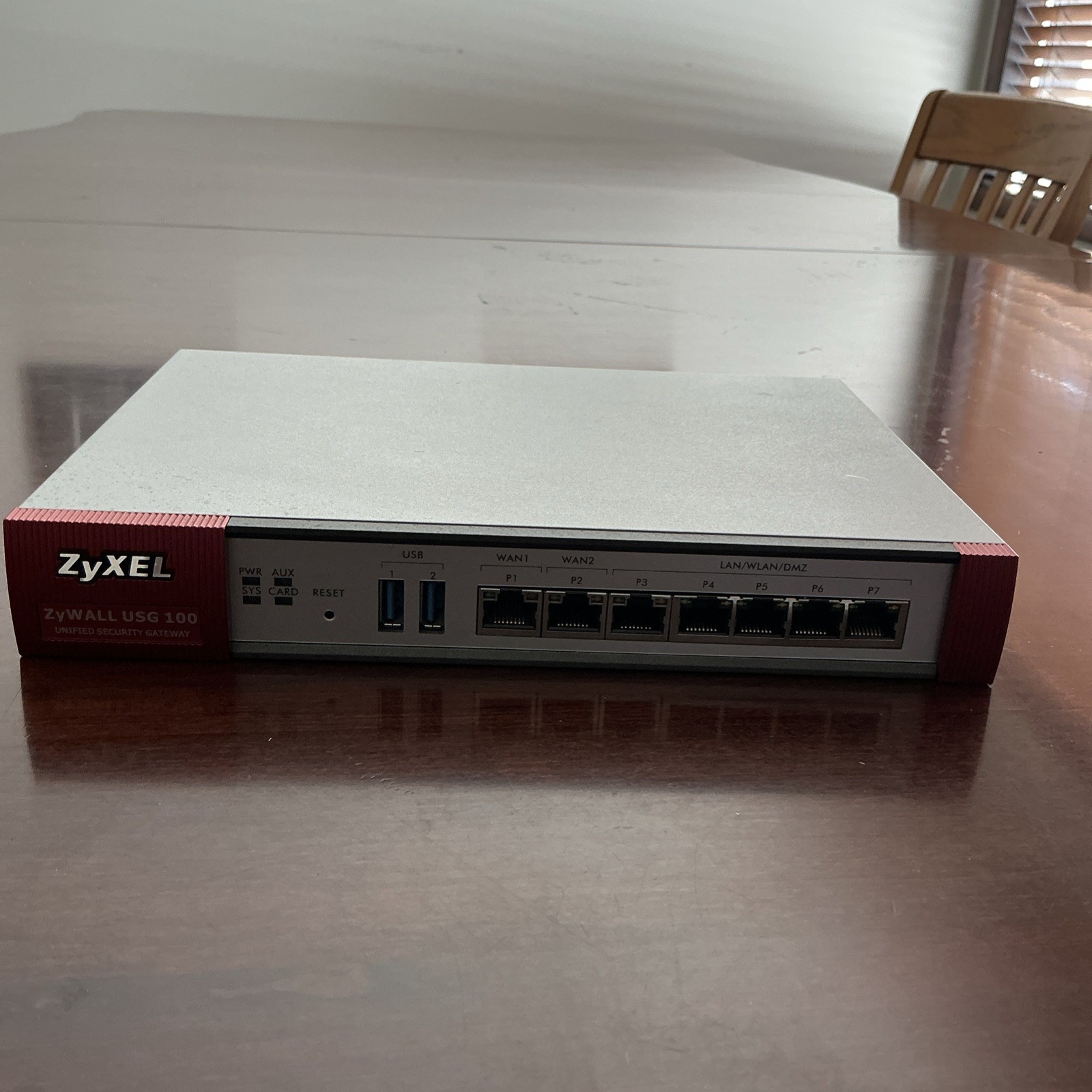 ZyXEL ZyWALL USG 100 Unified Security Gateway Firewall No AC PWR Adapter incl.