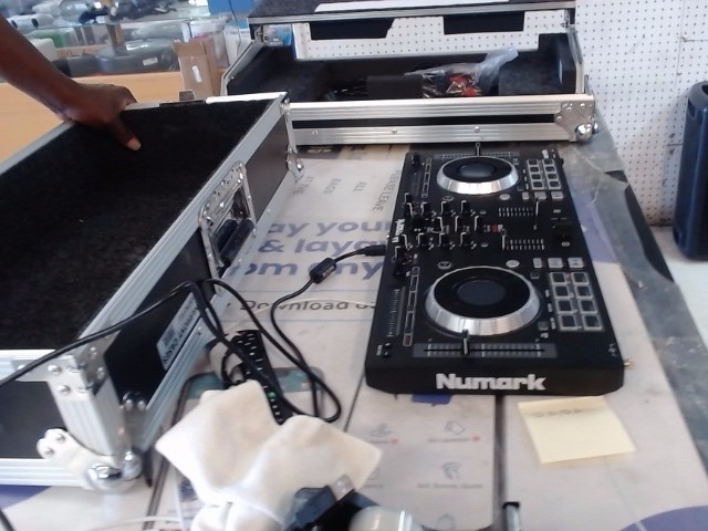 NUMARK ELECTRONICS SERATO (PPS022946)