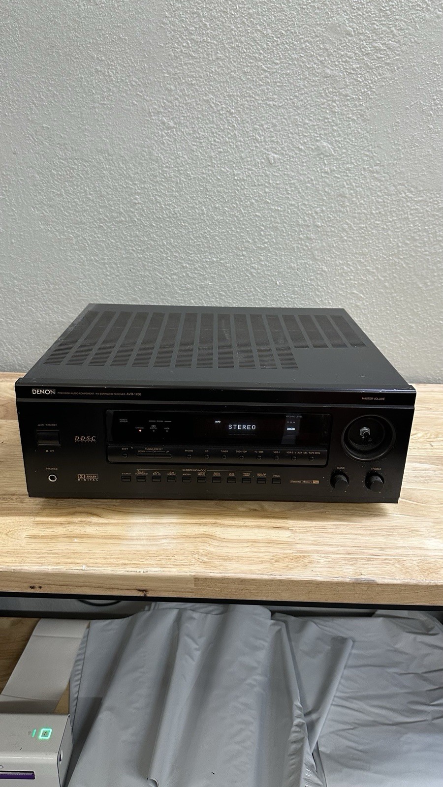 Denon AVR-1700 5.1 Channel 70W Audio/Video Surround Sound Receiver Dolby Digital