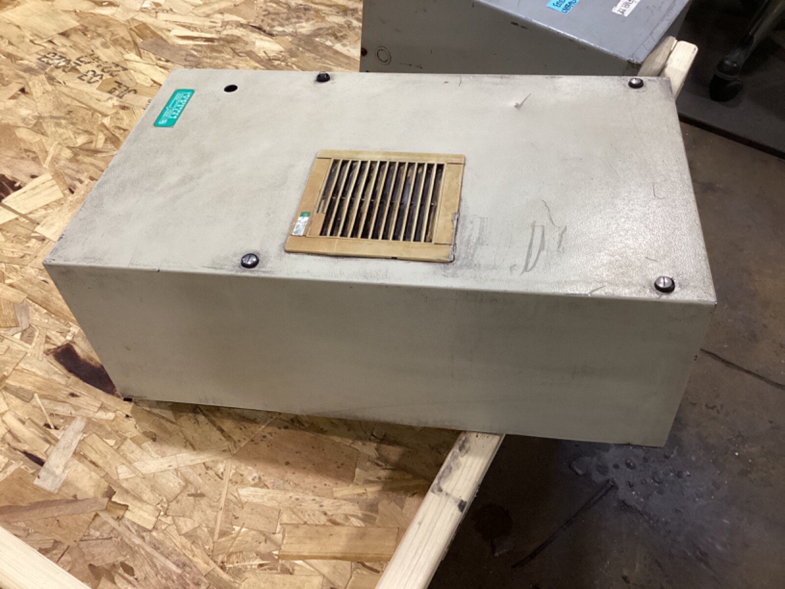 ETA THERMAL MANAGEMENT CABINET COOLING UNIT #100G36PR7
