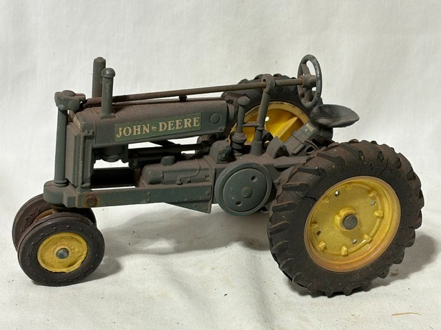 Vintage ERTL John Deere Model A Tractor, Green, Custom, 1/16