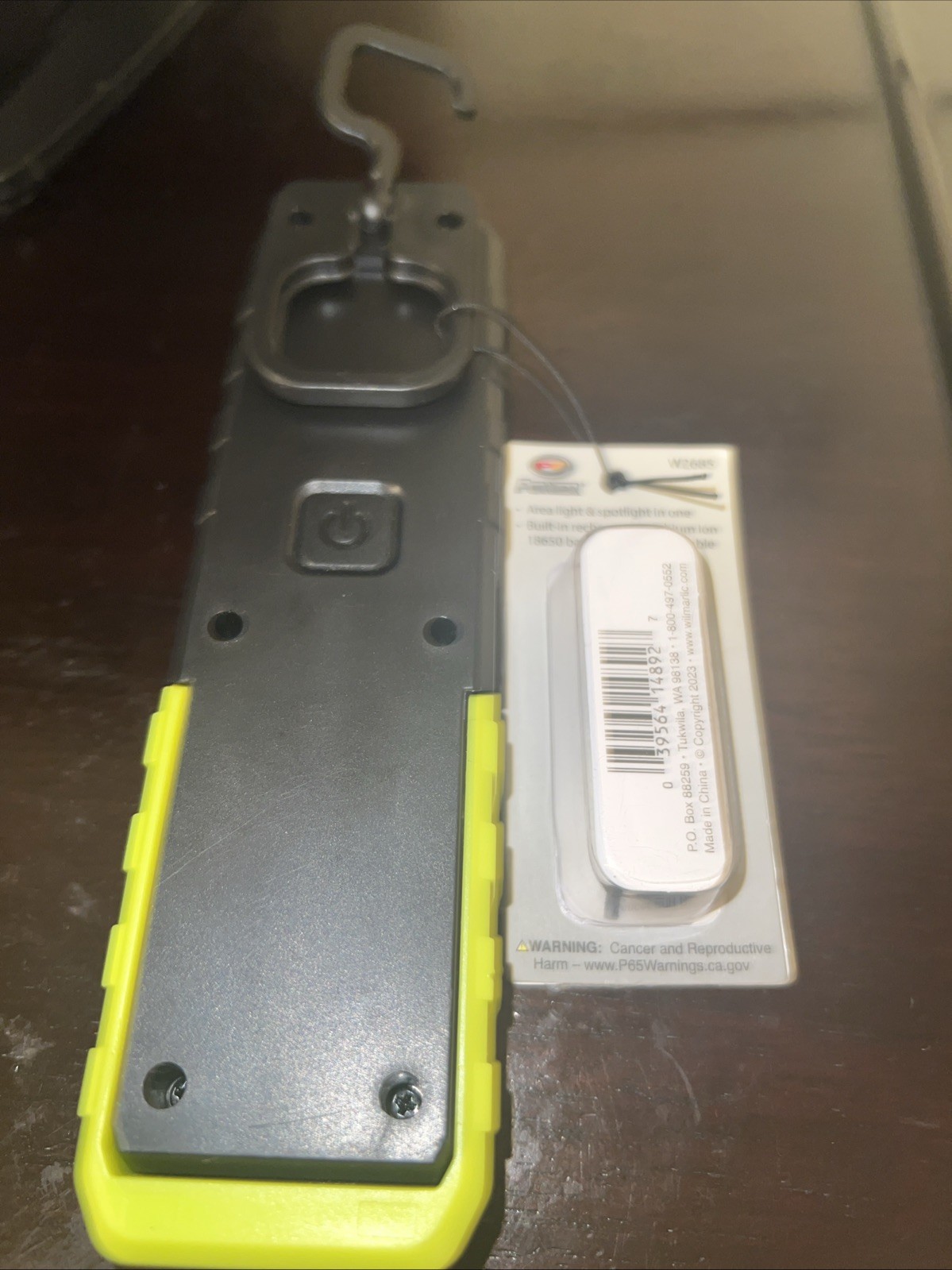 Performance Tool W2685 300+ Lúmenes 2-in -1 Li-ion Work Light