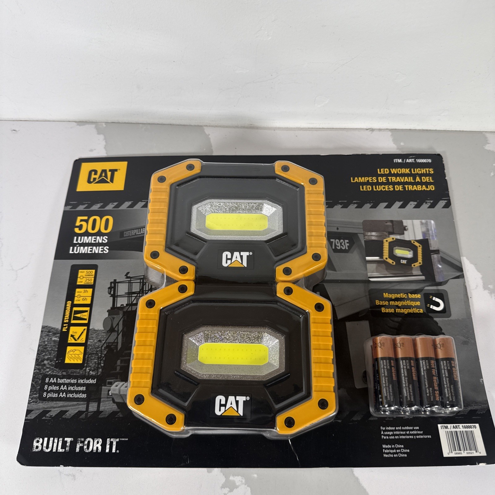 NEW LED Portable Work lights   250  500 LUMENS  ~Built In Magnets,Cat*