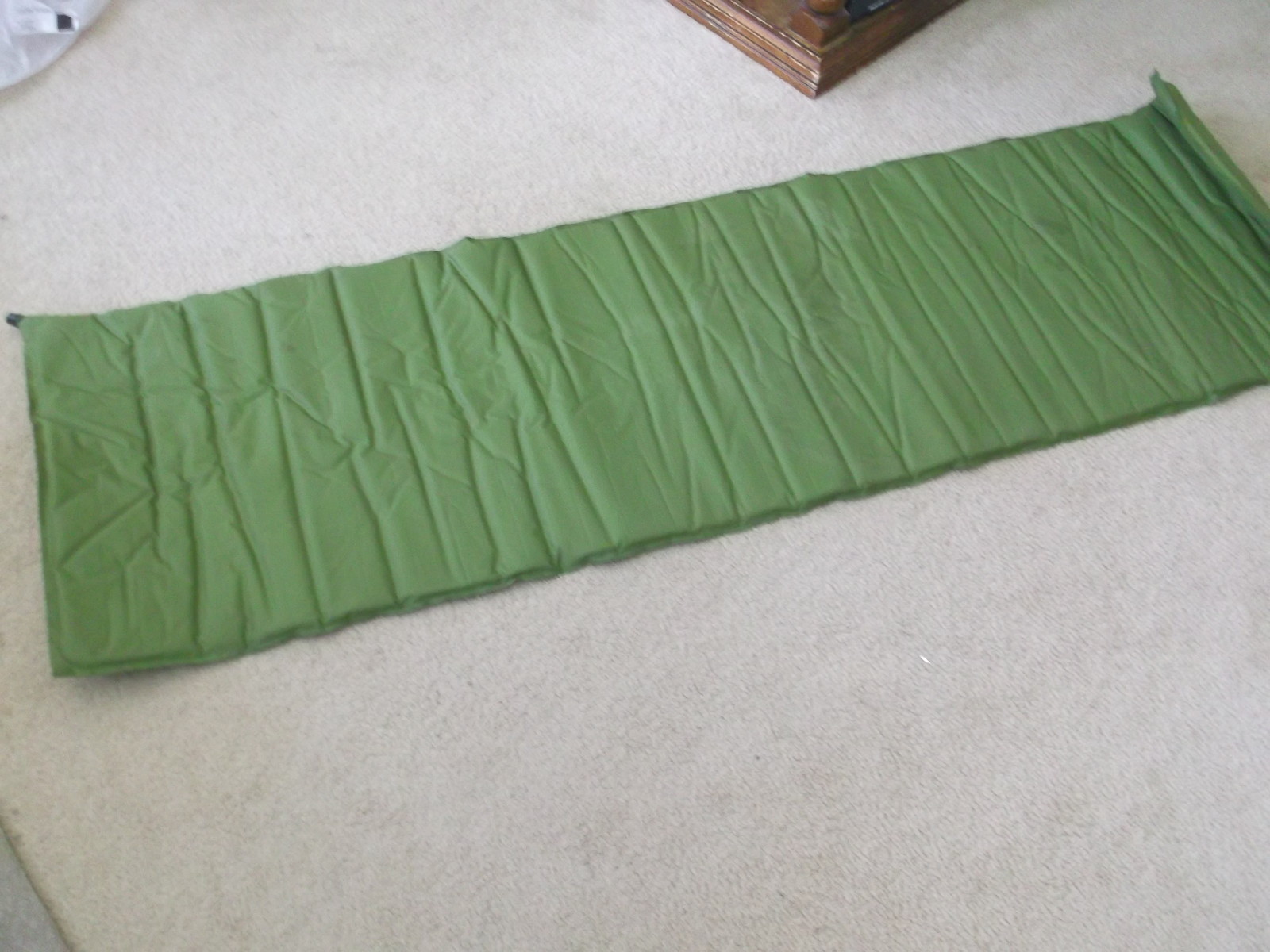 US MILITARY SELF INFLATING GREEN SLEEPING MAT 73" (L) X 20" (W)