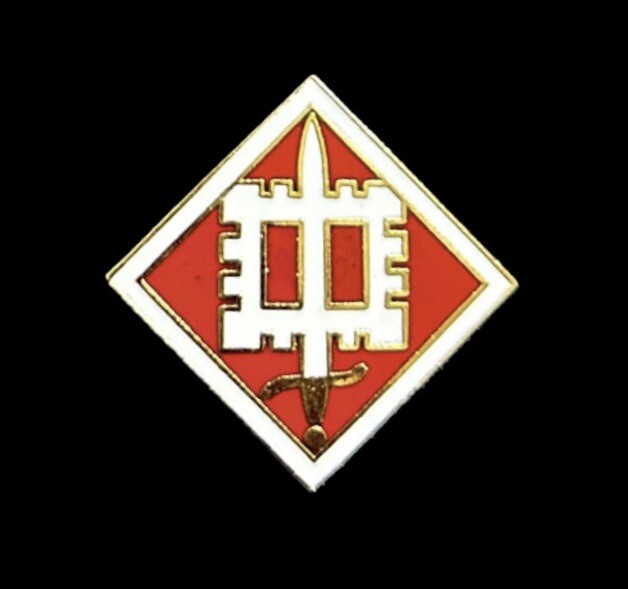 U.S. Army 18th Engineer Brigade 1” Pin NEW (P21-2)