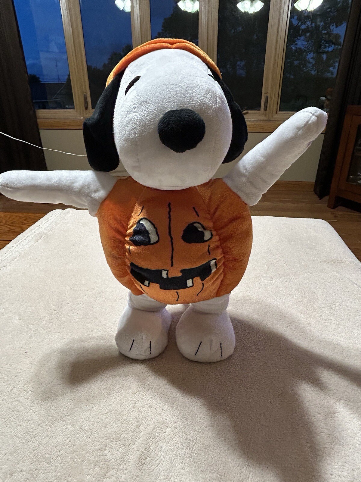 Peanuts - Snoopy Side Stepper Pumpkin Dancing Plush Halloween | Gemmy 2019