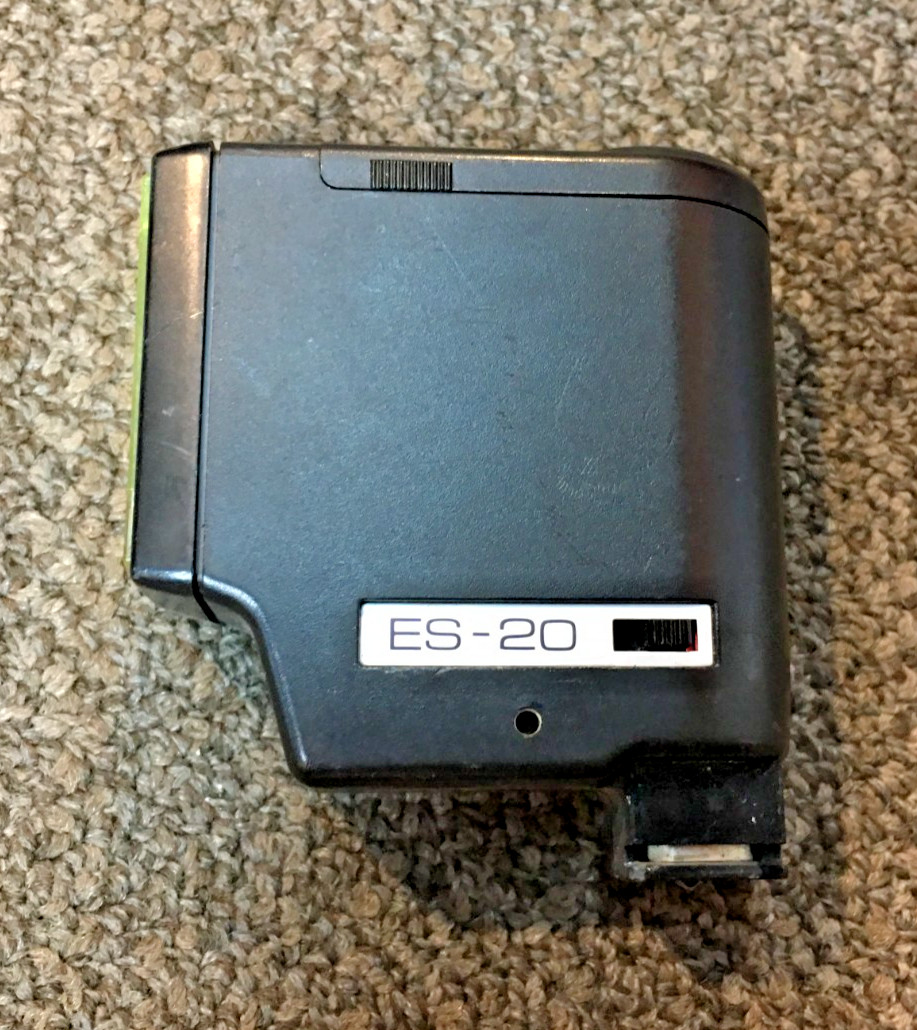 YASHICA ES-20 CAMERA FLASH, JAPAN, WORKS