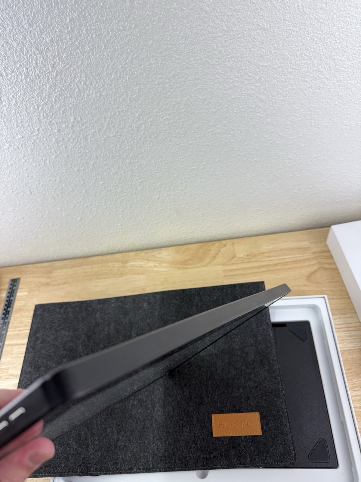 Bosto 16HD Series 15.6” Creative Stylus Display Tablet BT-16HDK - UNTESTED