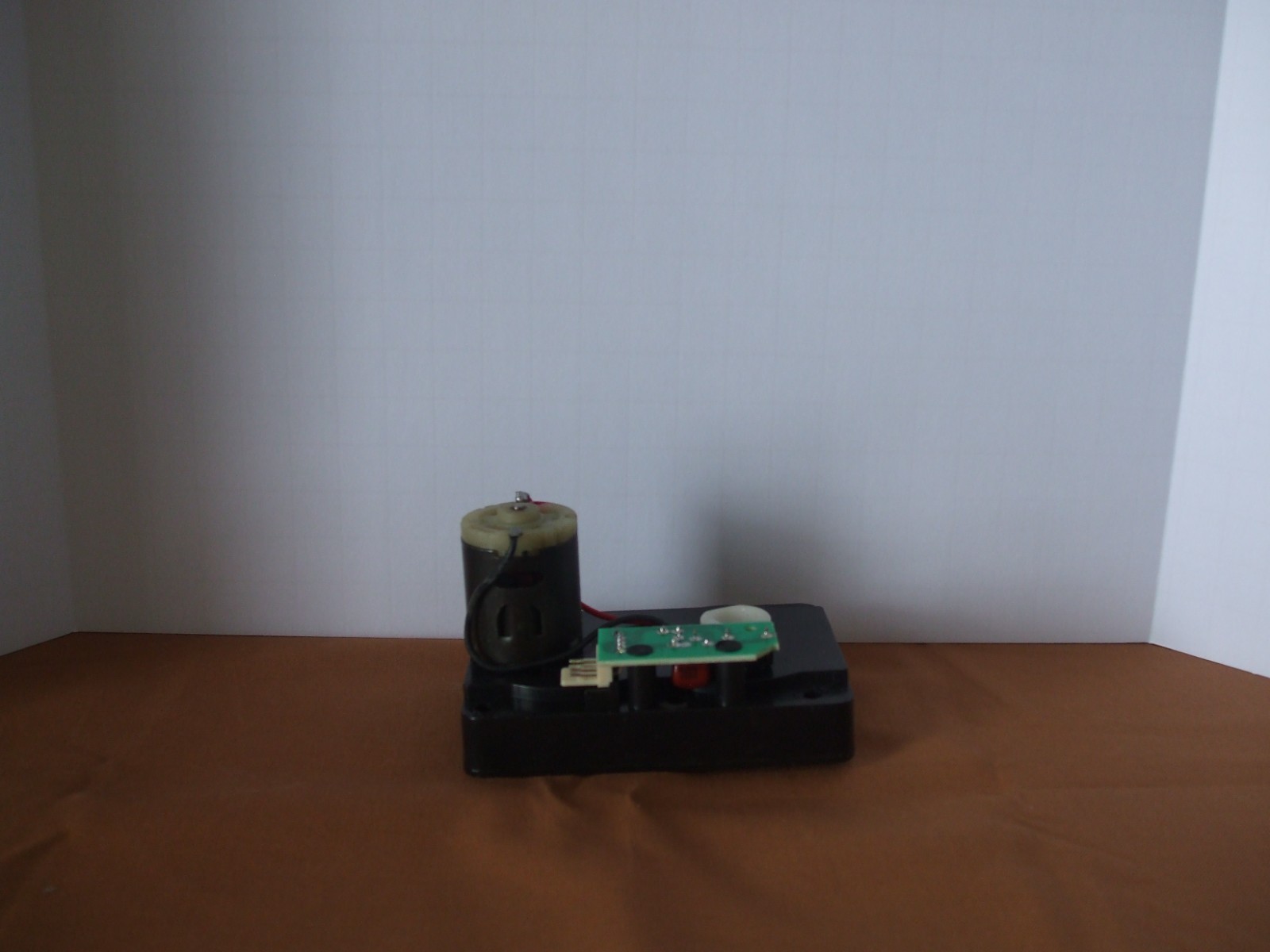 Bottle motor for Model VM401 combo vending machine