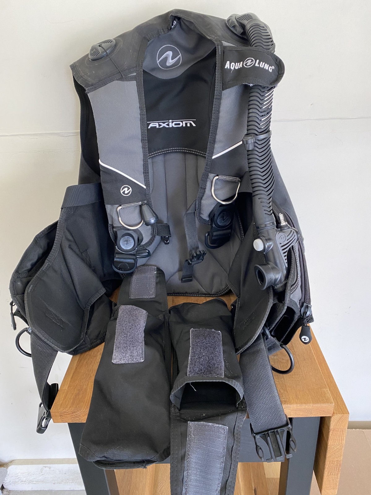 Aqualung BCD Axiom Size Large