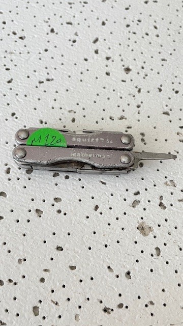 Leatherman SQUIRT S4 Silver Scissors Knife File Multi Tool - - - - -