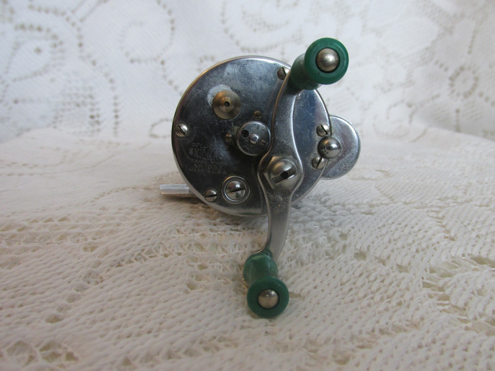 Vintage Pfueger Skilkast No. 1953 Fishing Reel