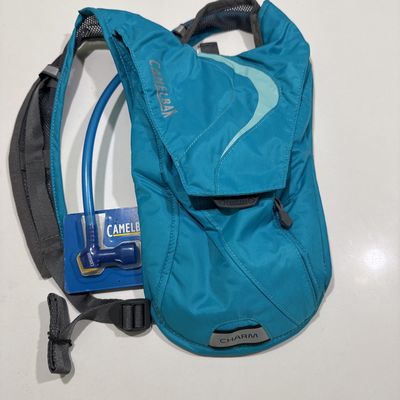 CamelBak Charm NEW 50oz/1.5L  Adults/Kids Hydration Backpack  Blue/Teal/Mint