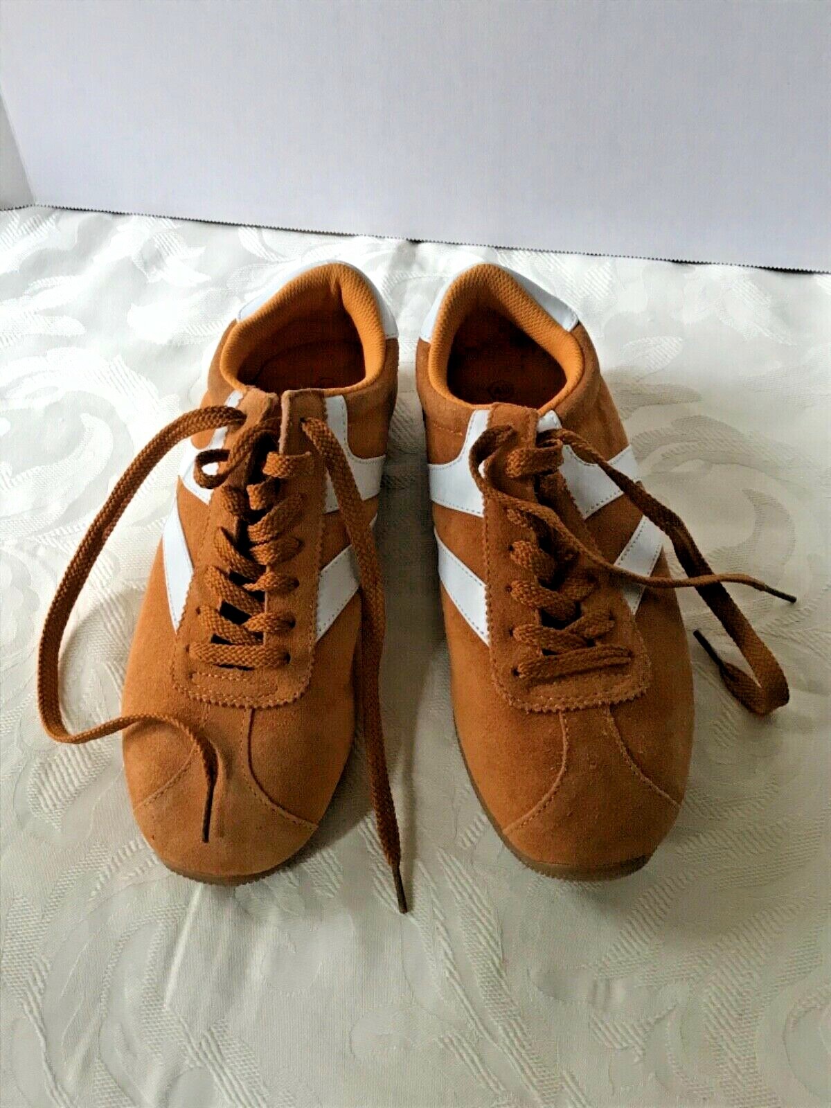 Leather Sneakers, training shoes Euro size 40 by Victory mustard&white color