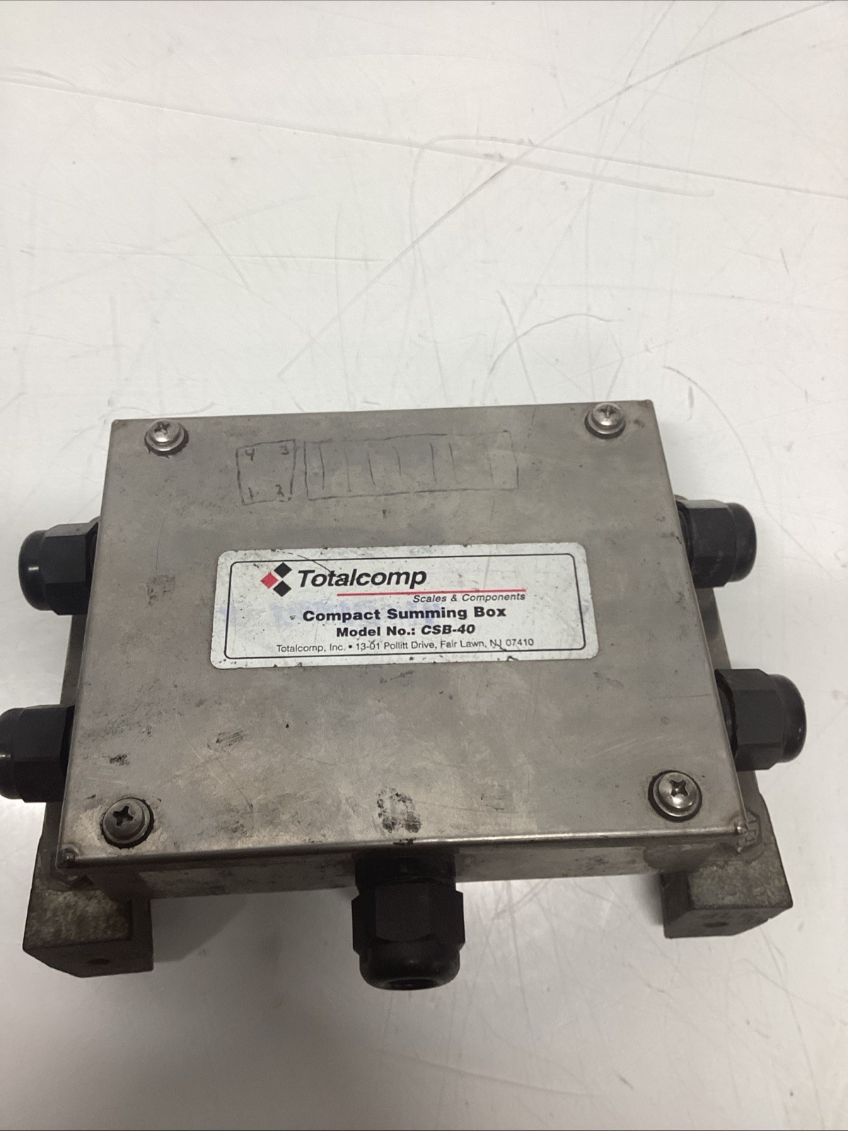 CSB-40 Compact summing box 4 cell ss R-554