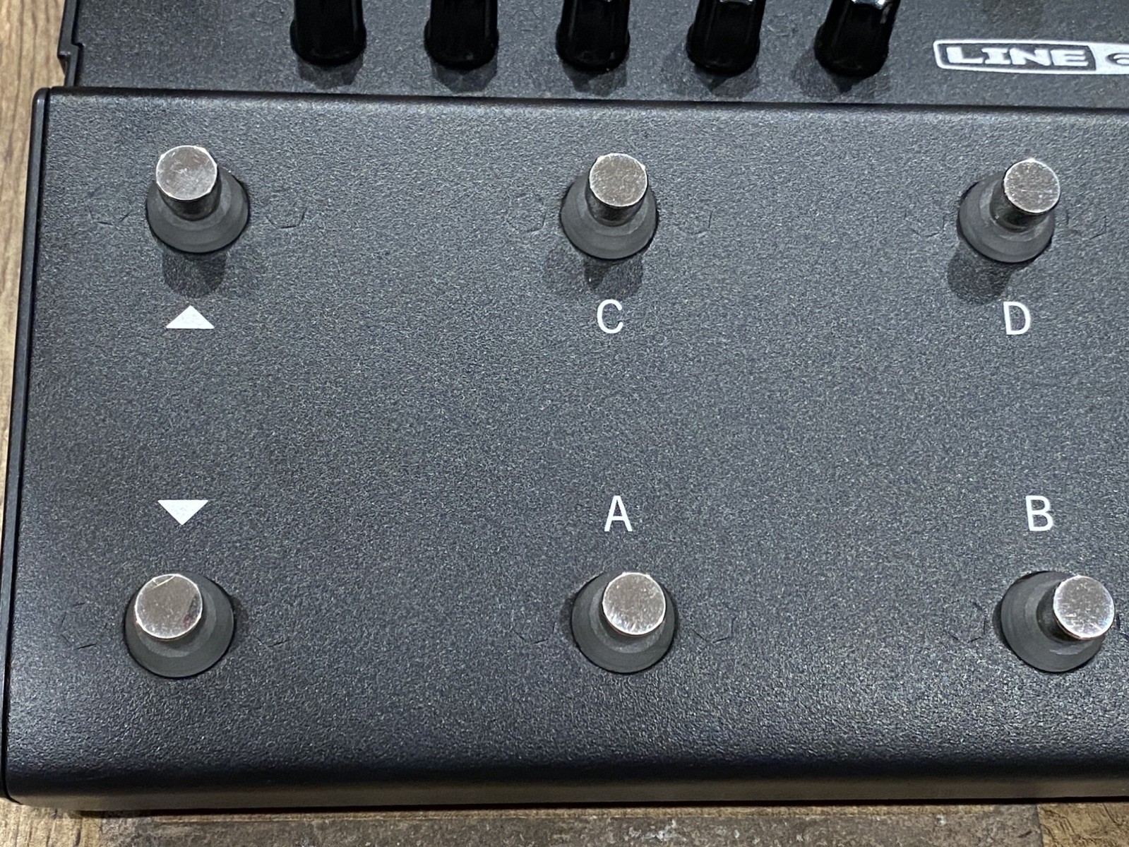 Line 6 POD Go Guitar Multi-Effects Pedal (With Power adapter)