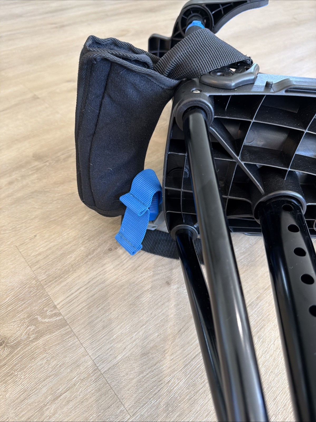 iWALK 3.0 Hands Free Knee Walker Crutch Alternative Adjustable EUC