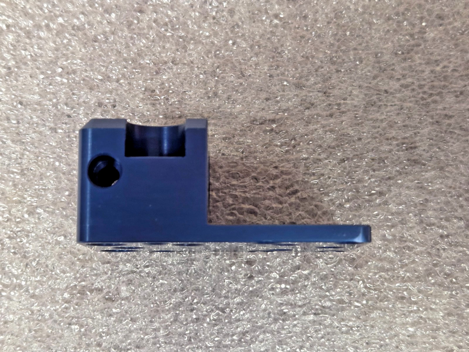 '1 PIECE' - PN# 200028 - WOODWARD - HOUSING VALVE NSN: 1650-00-831-4972