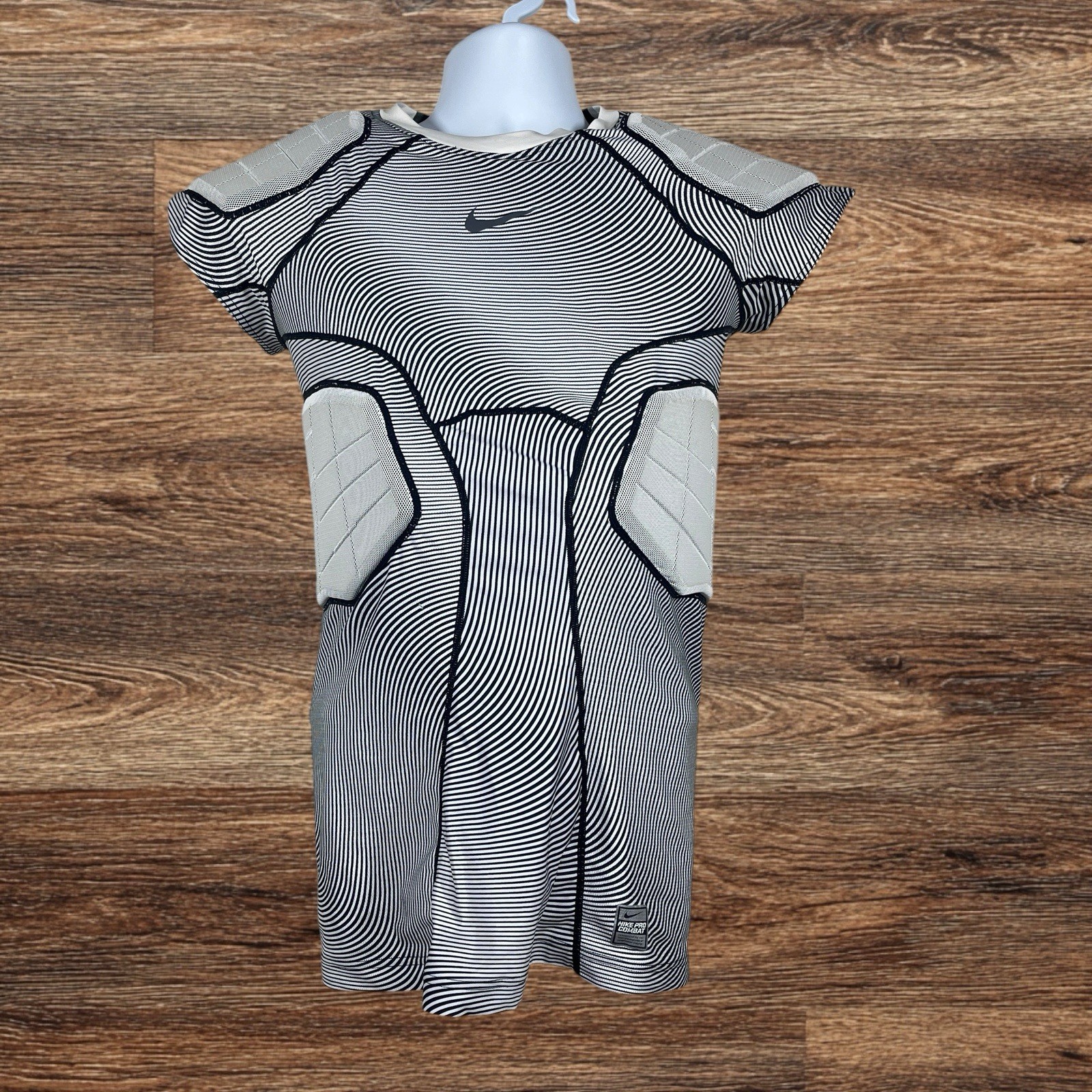 Nike Mens Pro Combat Hyperstrong Compression Shirt Size XL Dri Fit 4 Pads