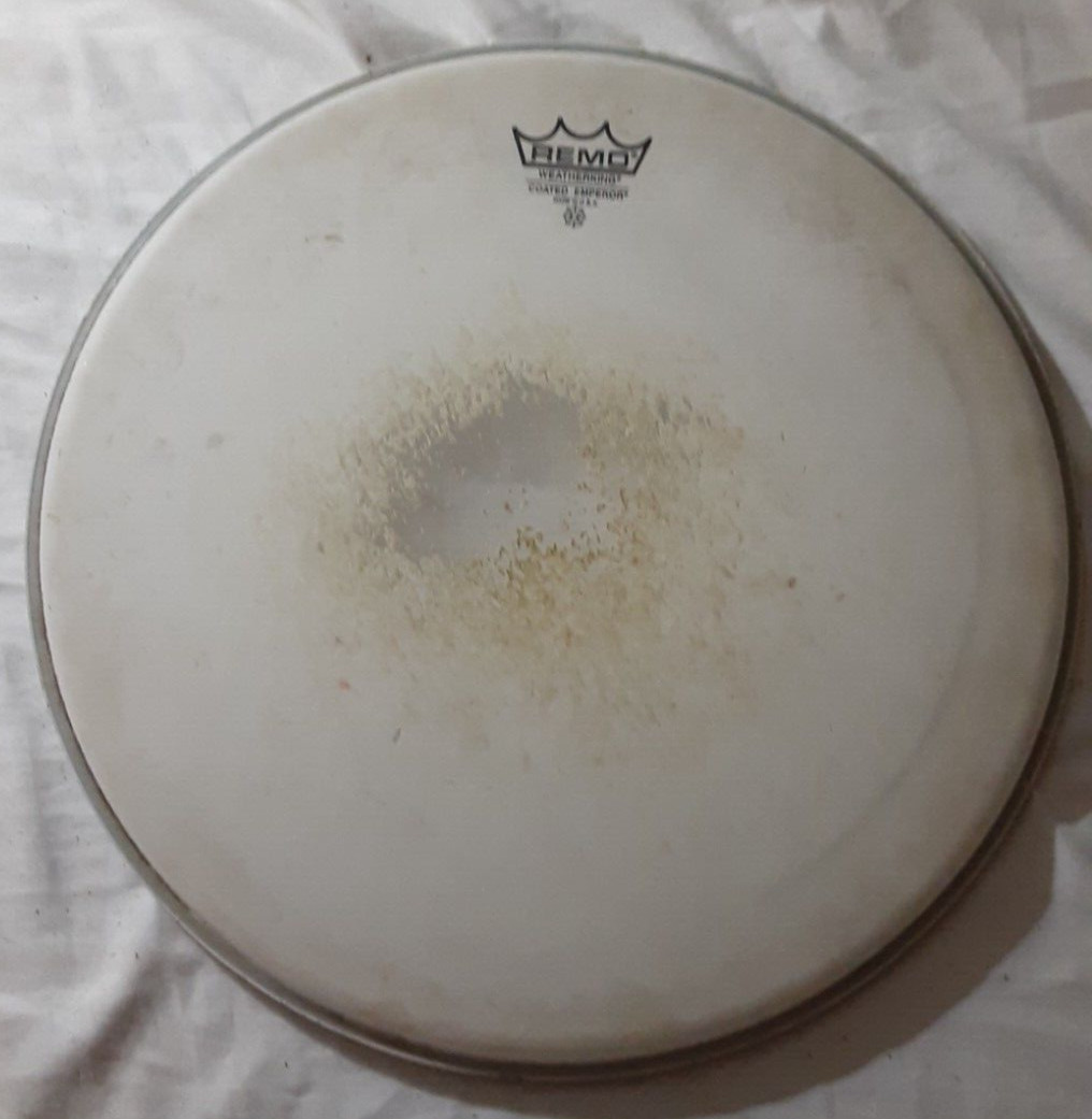 Remo Emperor Coated White Drumhead 14", stick marks coating worn*, see pics