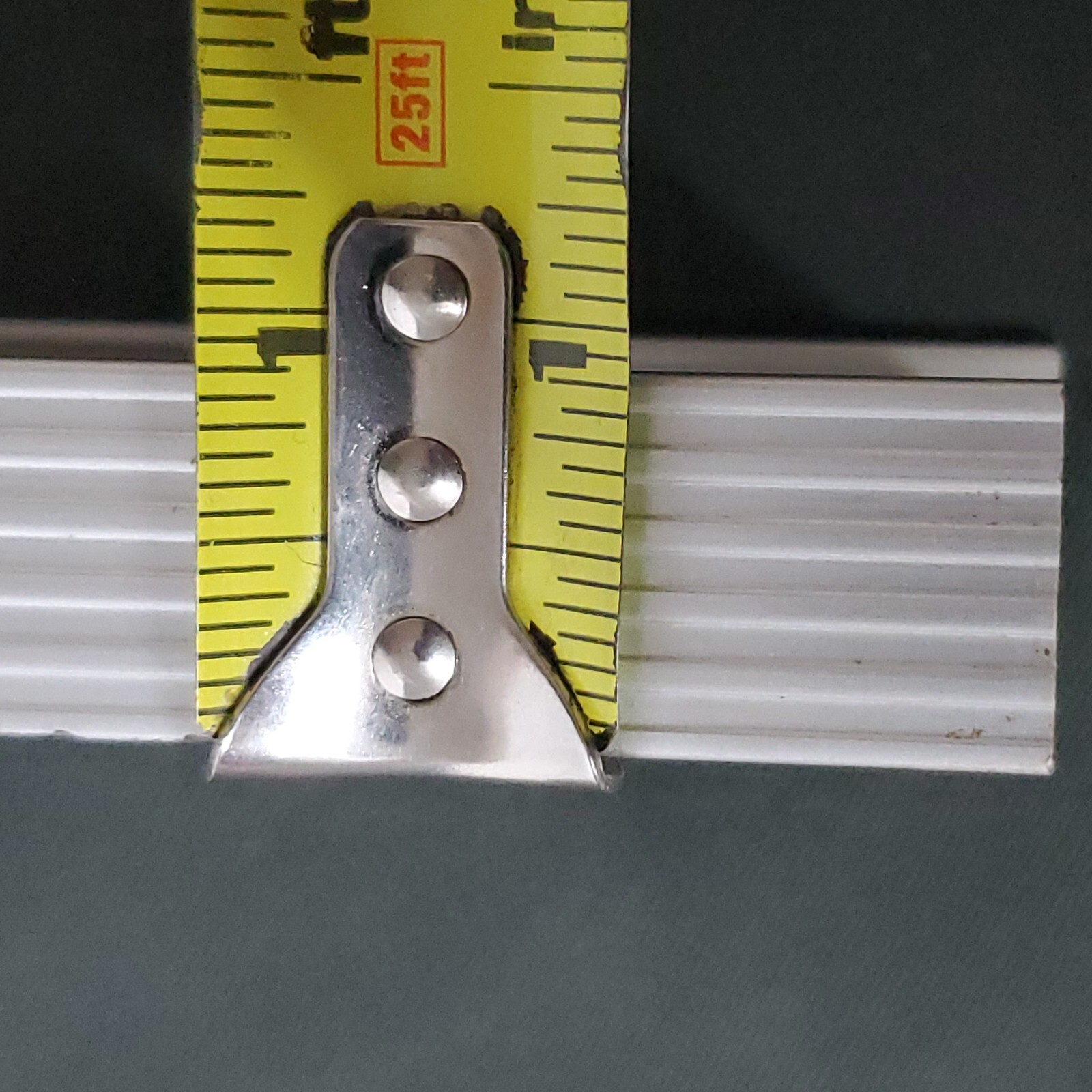 Johnson Level & Tool 24" Aluminum I-Beam Level 3 Bubbles/Vials, 3 Orientations