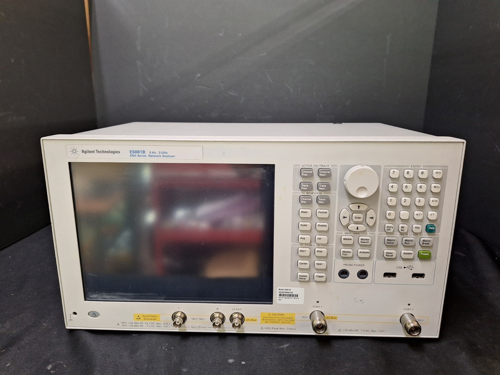 Agilent E5061B: Network Analyzer, 100kHz - 3GHz, Opt 005 010 1E5 3L5  (2753)