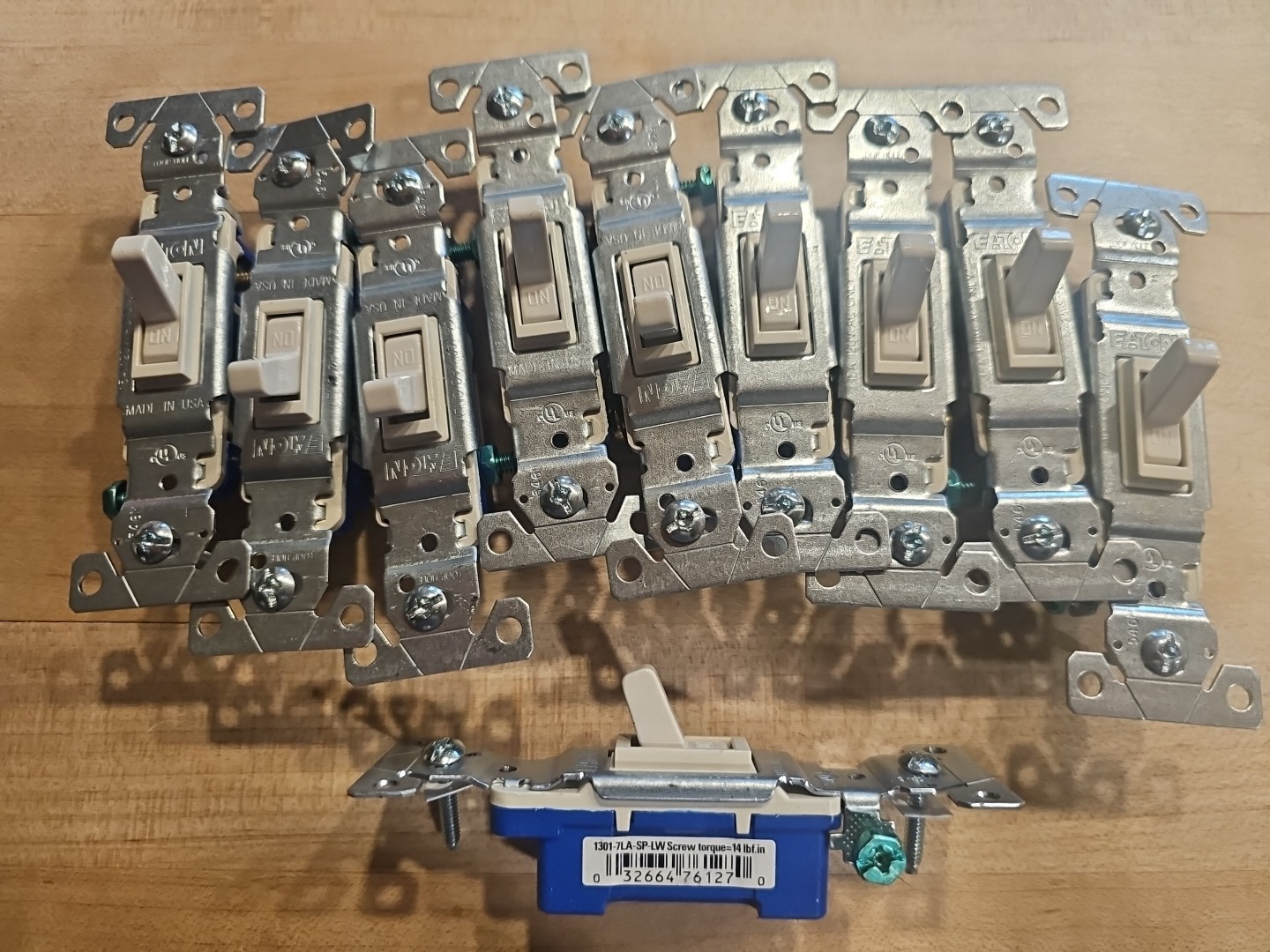 10 Eaton Lt Almond Quiet Toggle Wall Light Switches Single Pole 15A 1301-7LA