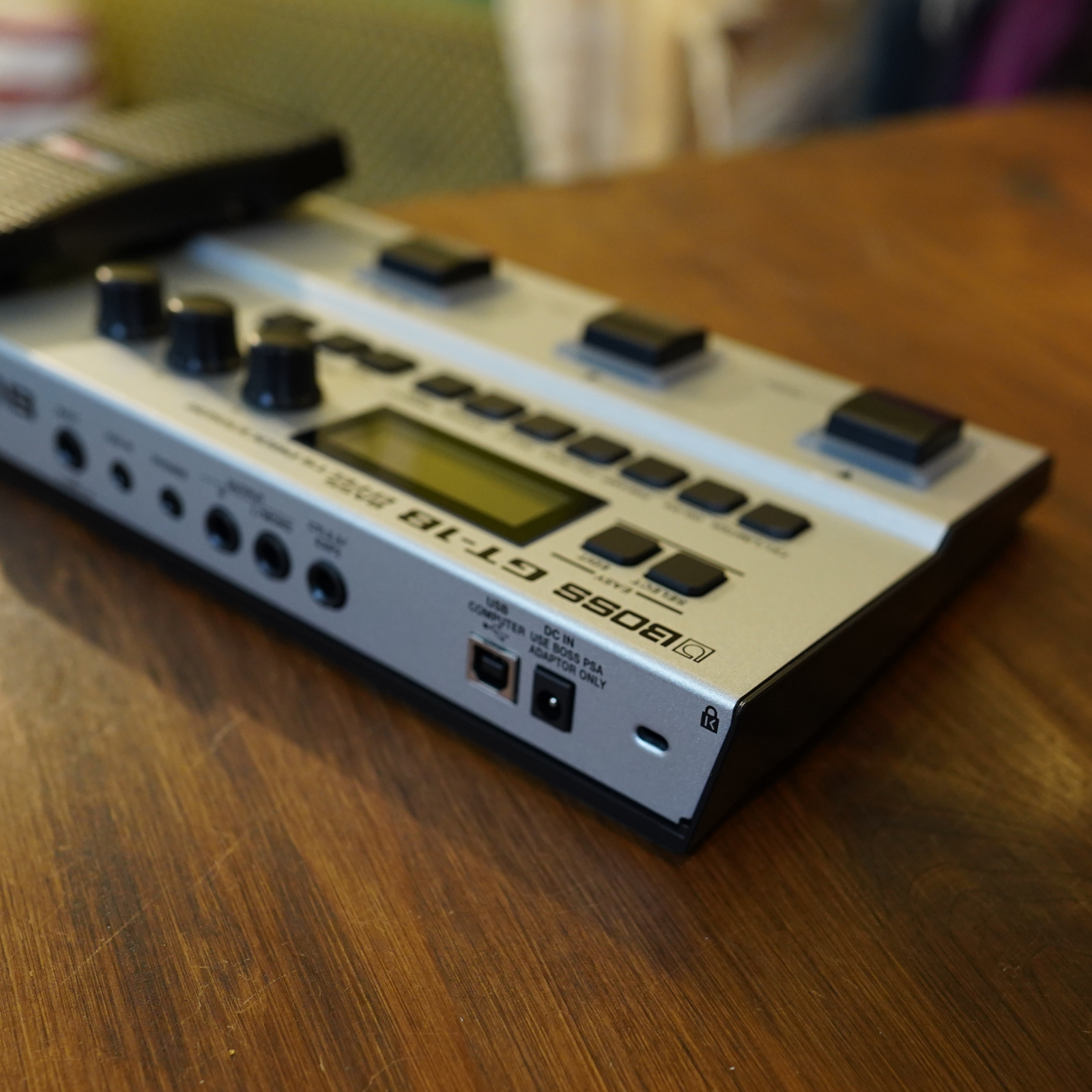 BOSS GT-1B Base Multi-Effects Processor Base Pedal