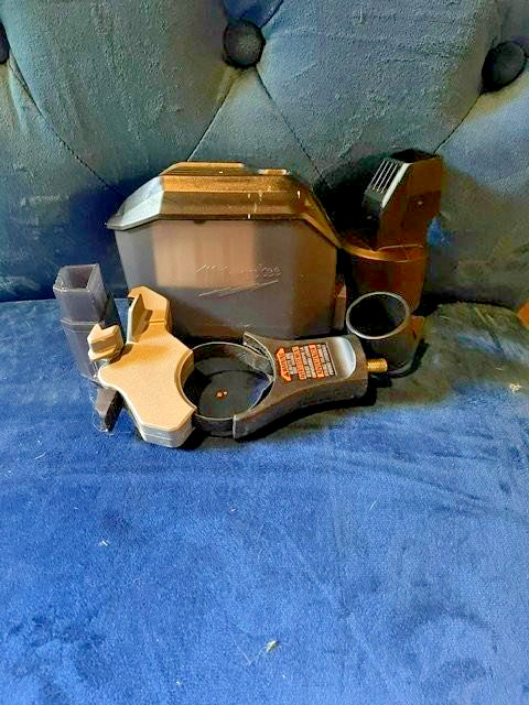M12 12-Volt Lithium-Ion Cordless HAMMERVAC Universal Dust Extractor