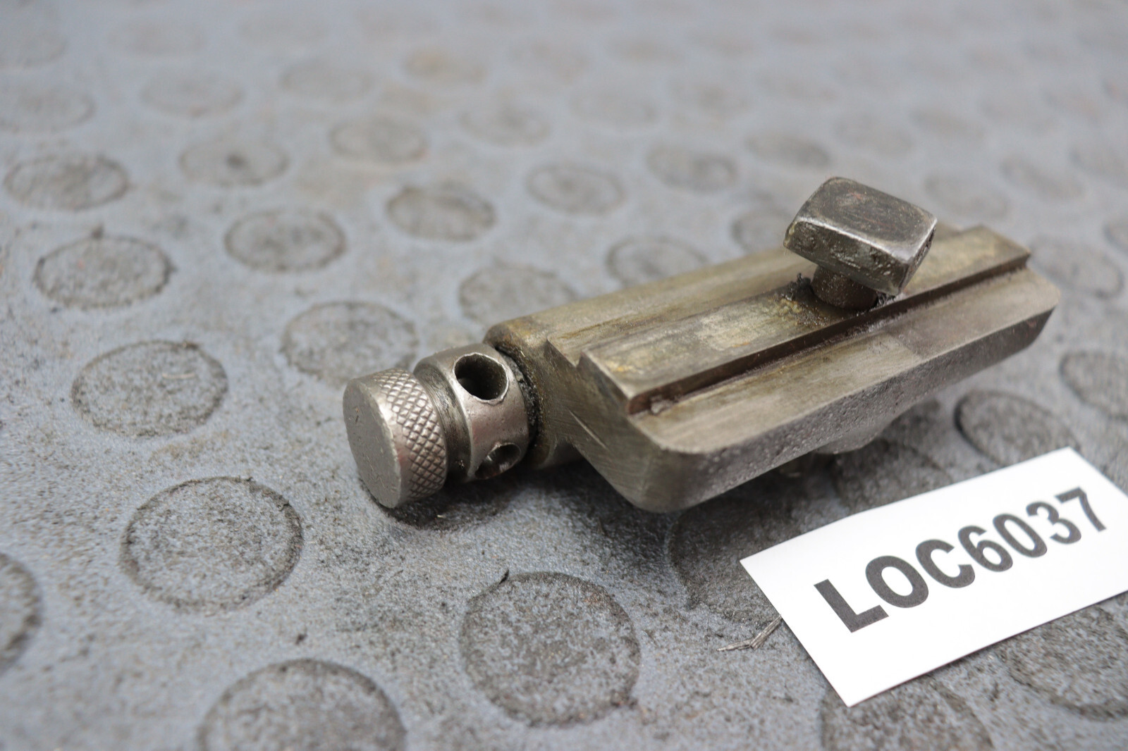 CINCINNATI No.2 TOOL & CUTTER GRINDER ADJUSTABLE TABLE STOP LOC6037