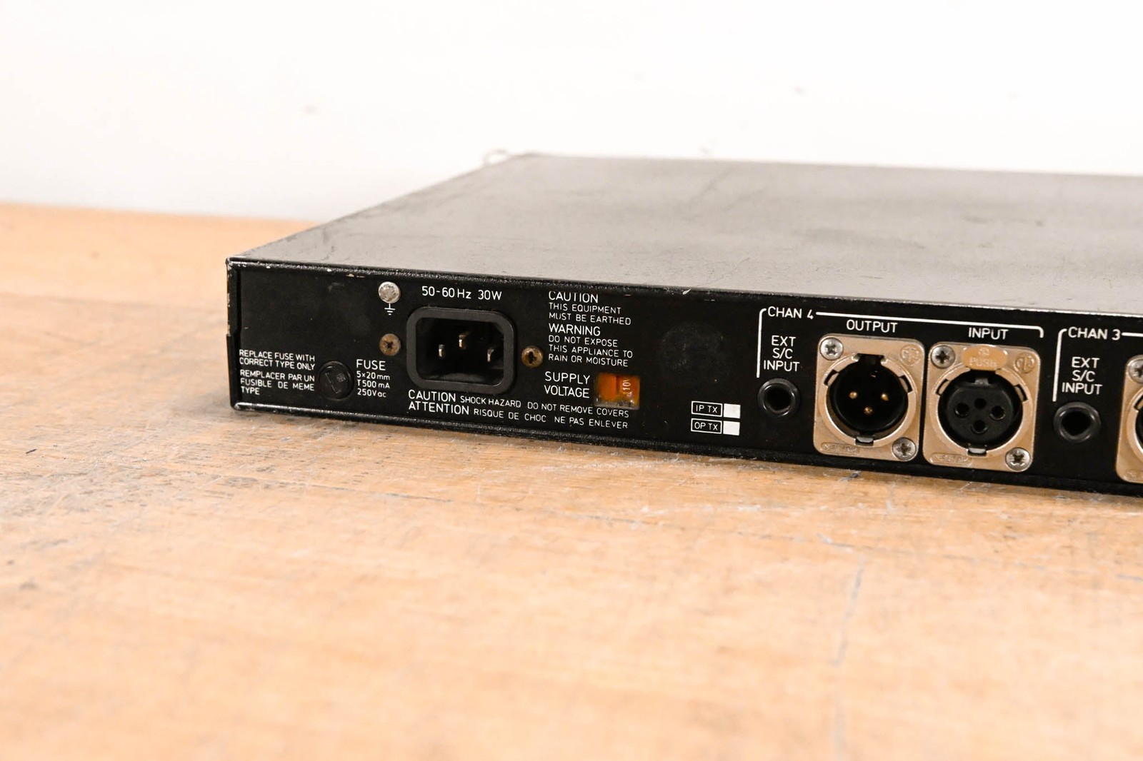 Klark Teknik DN514 4-Channel Auto Gate Dynamic Processor CG01X0Q